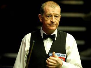 陷入窘境！曾凡博赛后独自离场，一分钟没上被裁也要跟队回美国