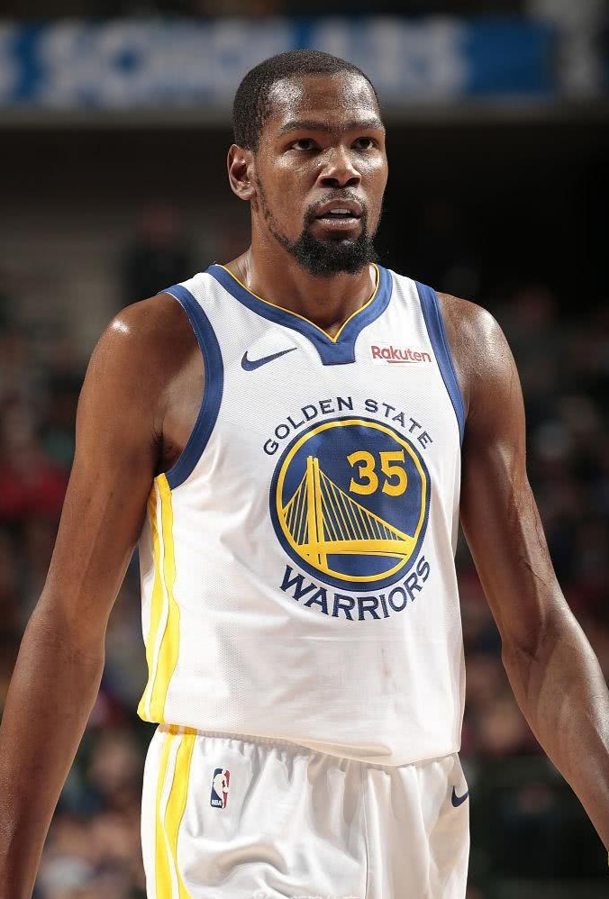 丁丁领衔7人离队！曼城官宣决定！瓜帅无情，三人错信他，丢高薪.